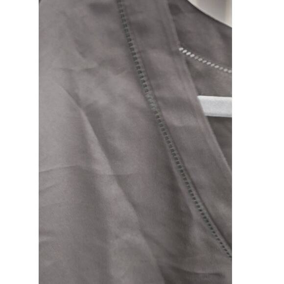 J Crew Blouse Pullover V-neck Long Sleeve XL Black - Picture 2 of 6